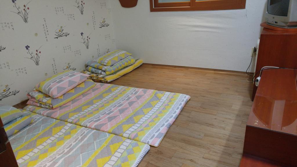 Marine Guesthouse Sokcho Extérieur photo