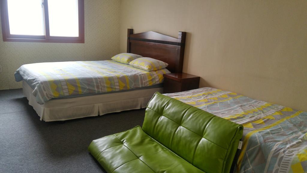 Marine Guesthouse Sokcho Extérieur photo