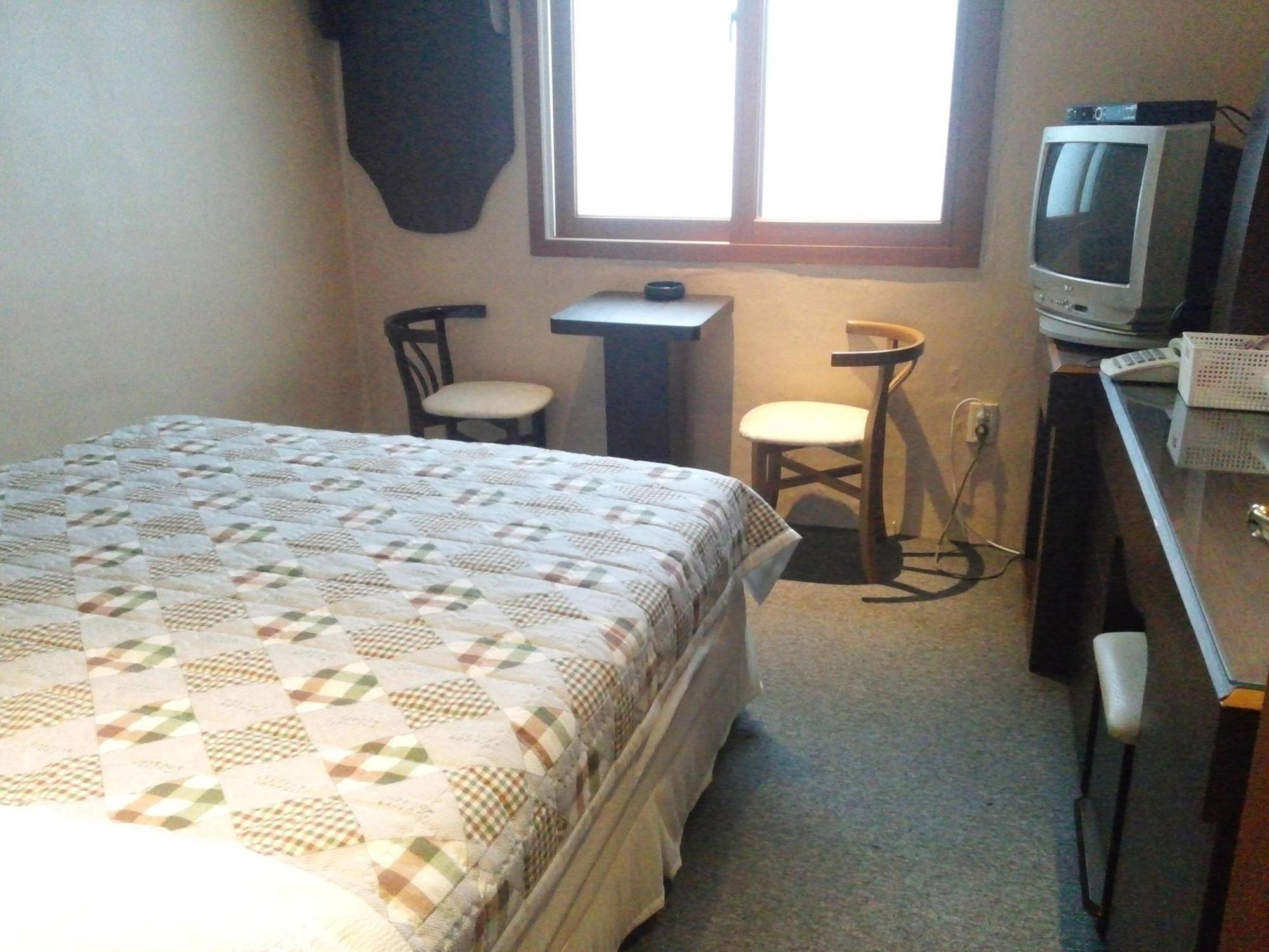 Marine Guesthouse Sokcho Extérieur photo