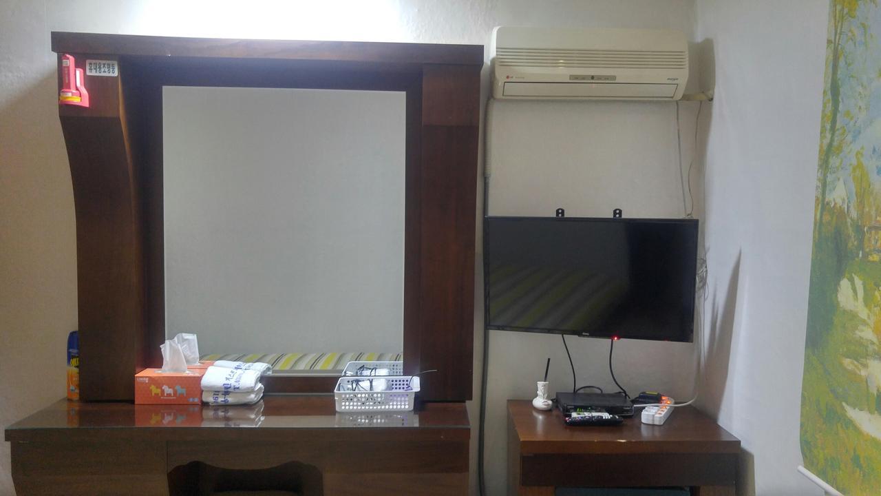 Marine Guesthouse Sokcho Extérieur photo