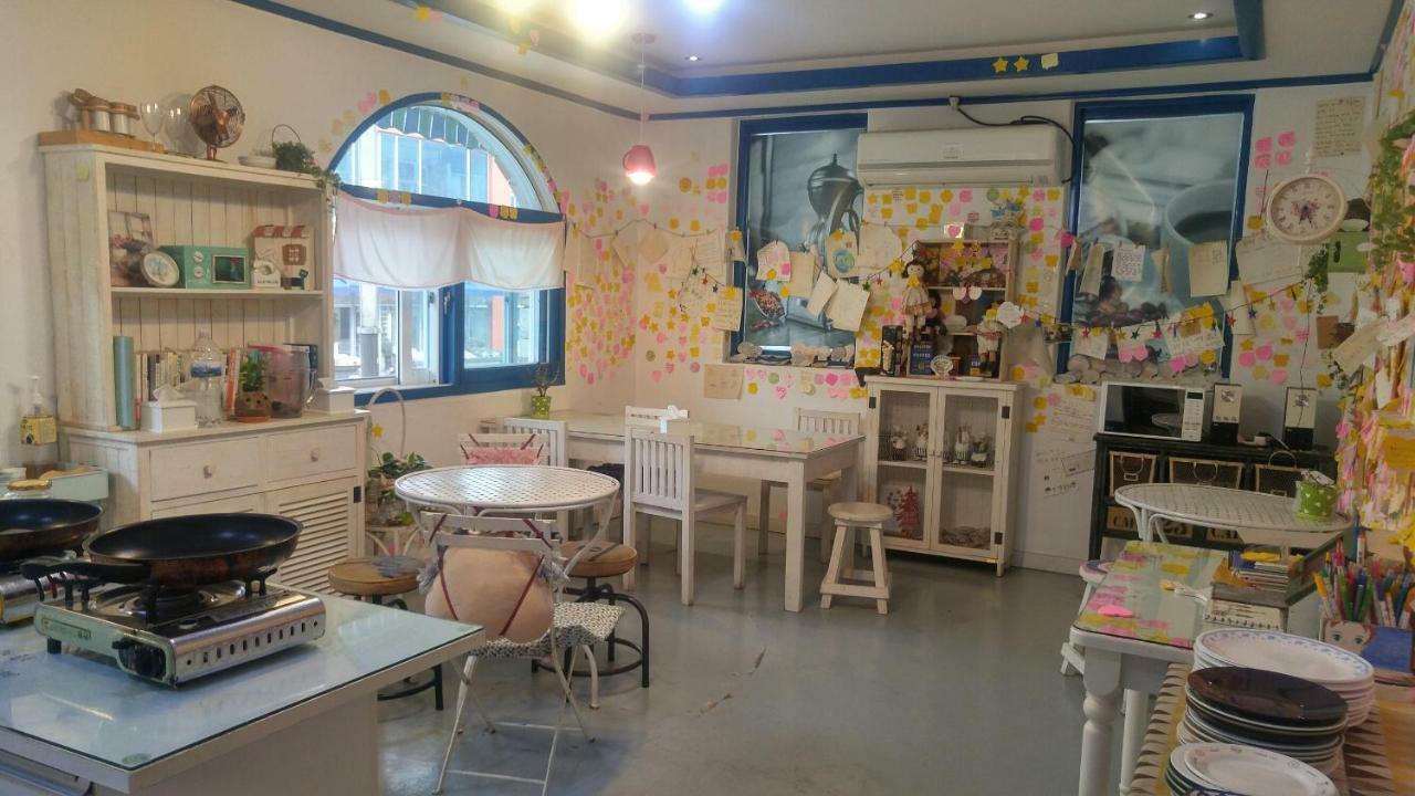 Marine Guesthouse Sokcho Extérieur photo